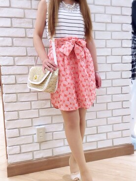 えみちゃむさんのコーディネート