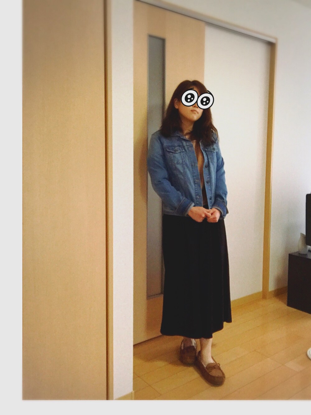 「ニット、セール、シンプル、ジージャン」｜「OLD NAVYのアイテム（デニムジャケット、ブルー系）」を使った、ぽんまなさん（レディース・162cm）の秋コーディネートの1枚目の写真