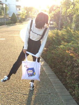 「E hyphen world gallery（イーハイフンワールドギャラリー）のChampion ロゴクルーネックプルオーバー（スウェット）」を使った、miyhong✳︎✳︎さん（レディース・168cm）の秋コーディネート