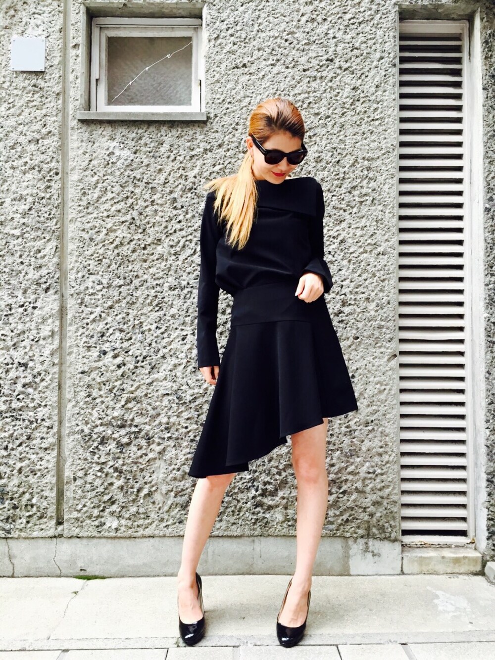 「black、SET UP、SETUP、g.v.g.v.、REGISTA Armadio、TOMFORD、セットアップ、オールブラック、セレクトショップ、レジスタアルマーディオ」｜「G.V.G.V.のアイテム（Tシャツ/カットソー、ブラック系）」を使った、REGISTA Armadio さん（レディース・167cm）の夏コーディネートの1枚目の写真