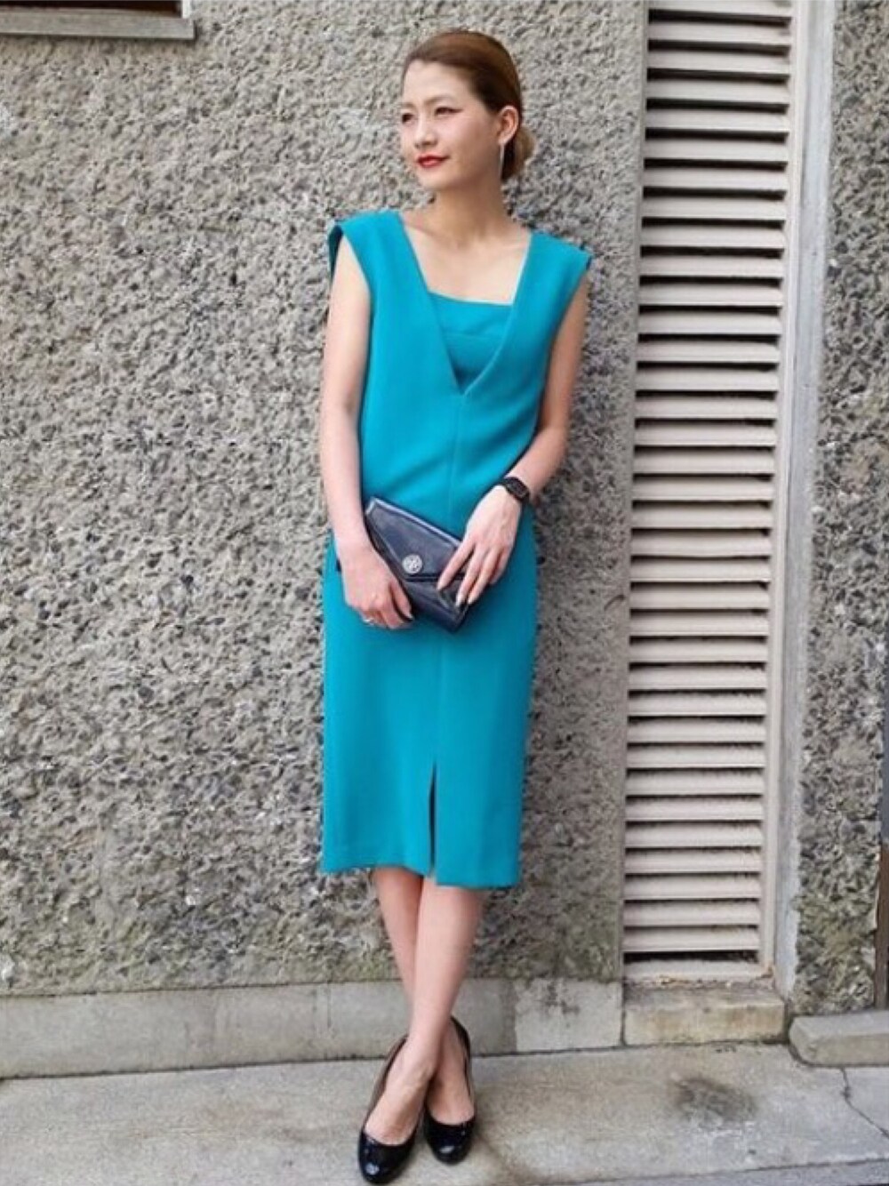 「ドレス、結婚式、結婚式二次会スタイル、ワンピース、gvgv、REGISTA Armadio、レジスタアルマーディオ、Tory Burch、トリーバーチ、クラッチバッグ」｜「G.V.G.V.のアイテム（ワンピース、グリーン系）」を使った、REGISTA Armadio さん（レディース・167cm）の夏コーディネートの1枚目の写真