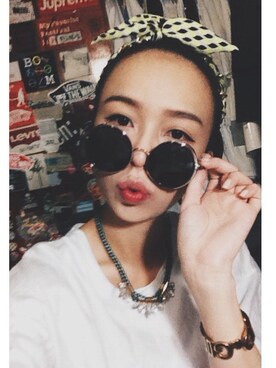 「KSUBI（スビ）のアイテム（サングラス）」を使った、MARY•JOEYTSEさん（レディース・163cm）の秋コーディネート