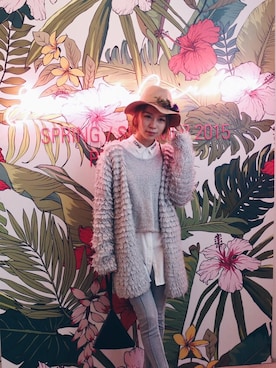 「gray」｜「アイテム（ハンチング/ベレー帽）」を使った、MARY•JOEYTSEさん（レディース・163cm）の冬コーディネート