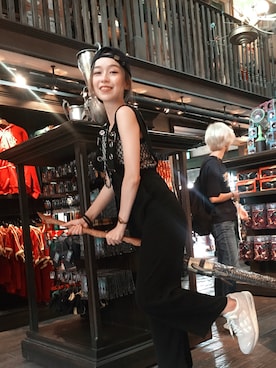 「ZALORA（-）のアイテム（つなぎ/オールインワン）」を使った、MARY•JOEYTSEさん（レディース・163cm）の秋コーディネート