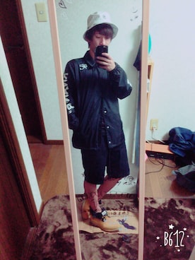 「KaneZ（ケインズ）のアイテム（ナイロンジャケット）」を使った、ヴェルさん（メンズ・164cm）の秋コーディネート