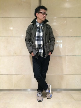 「The DUFFER of ST.GEORGE（ザダファーオブセントジョージ）のアイテム（ステンカラーコート）」を使った、YOSHIさん（メンズ・173cm）の冬コーディネート