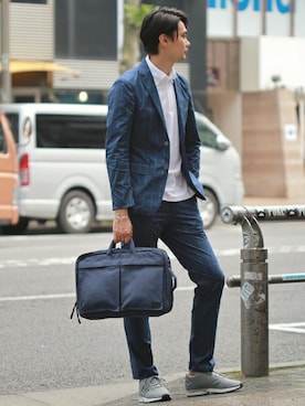 「アイテム（ビジネスバッグ）」を使った、EDIFICE本社スタッフ2さん（メンズ・184cm）の夏コーディネート