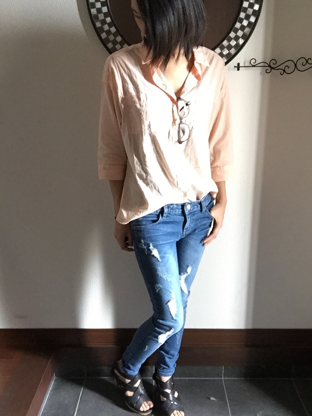 「no brandのアイテム（シャツ/ブラウス、オレンジ系）」を使った、つちのこさん（レディース・161cm）の夏コーディネートの1枚目の写真
