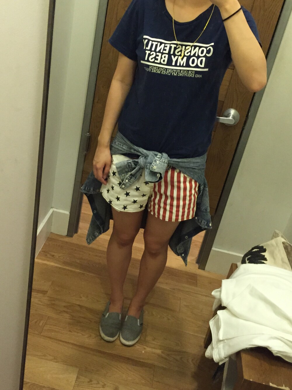 「ラフ、夏、サーフ」｜「Rodeo Crownsのアイテム（Tシャツ/カットソー、ブルー系）」を使った、かーこちゅさん（レディース・170cm）の夏コーディネートの1枚目の写真