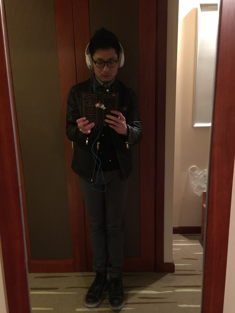 「regal、ZARA、BOSE」｜「boseのアイテム（スマホグッズ、シルバー系）」を使った、茶挑kさん（メンズ・175cm）の夏コーディネートの1枚目の写真