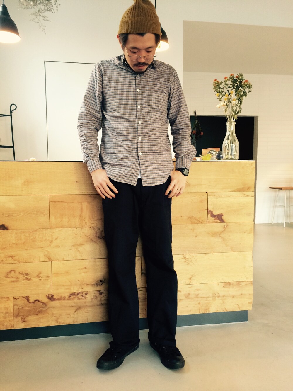 「Steven Alanのアイテム（シャツ/ブラウス、グレー系）」を使った、tomofujiさん（メンズ・178cm）の秋コーディネートの1枚目の写真