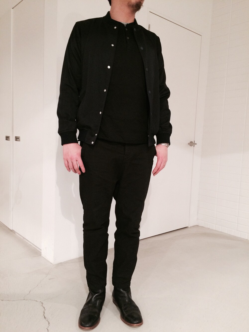 「commono reproductsのアイテム（ブルゾン、ブルー系）」を使った、tomofujiさん（メンズ・178cm）の冬コーディネートの1枚目の写真