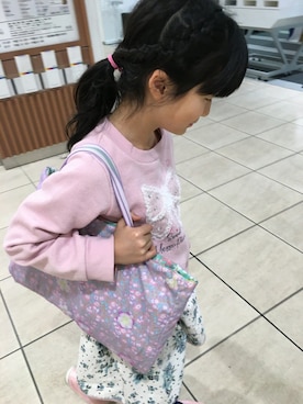 「fafa（フェフェ）のアイテム（バッグ）」を使った、ユカコさん（キッズ・130cm）の春コーディネート
