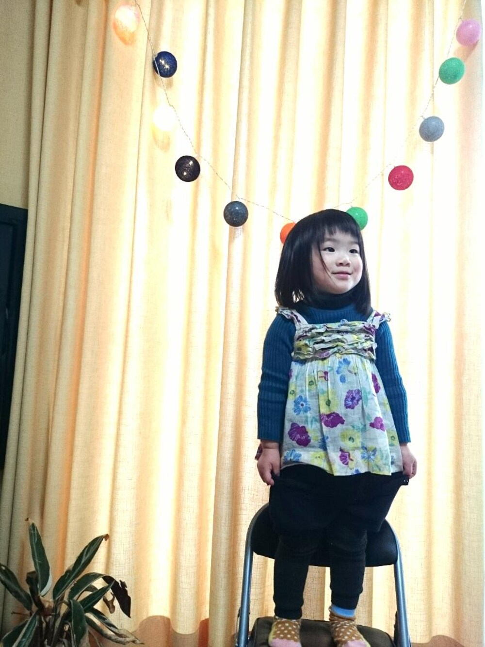 「クリスマス、娘コーデ、タートルネック、ショートパンツ、2歳」｜「X'masのアイテム（照明、その他）」を使った、ratoco*さん（キッズ・80cm）の冬コーディネートの1枚目の写真