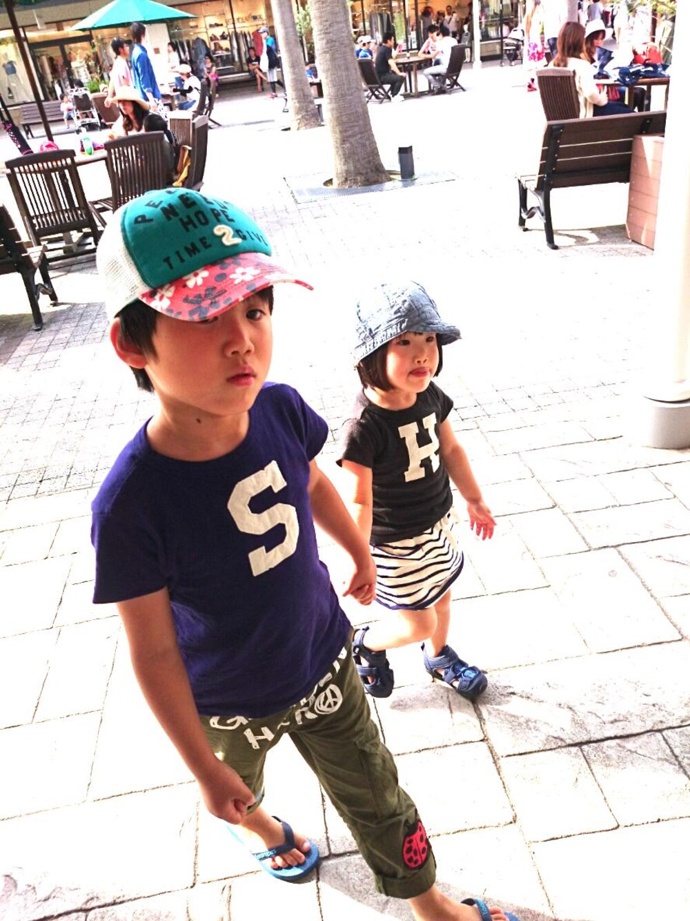 「キャップ、お揃い、5歳、おとこのこ、サンダル、3歳、兄妹コーデ、カジュアル、ボーダー、おんなのこ」｜「PONY GO ROUNDのROUND BELT CAP（キャップ、ブルー系）」を使った、ratoco*さん（キッズ・90cm）の夏コーディネートの1枚目の写真