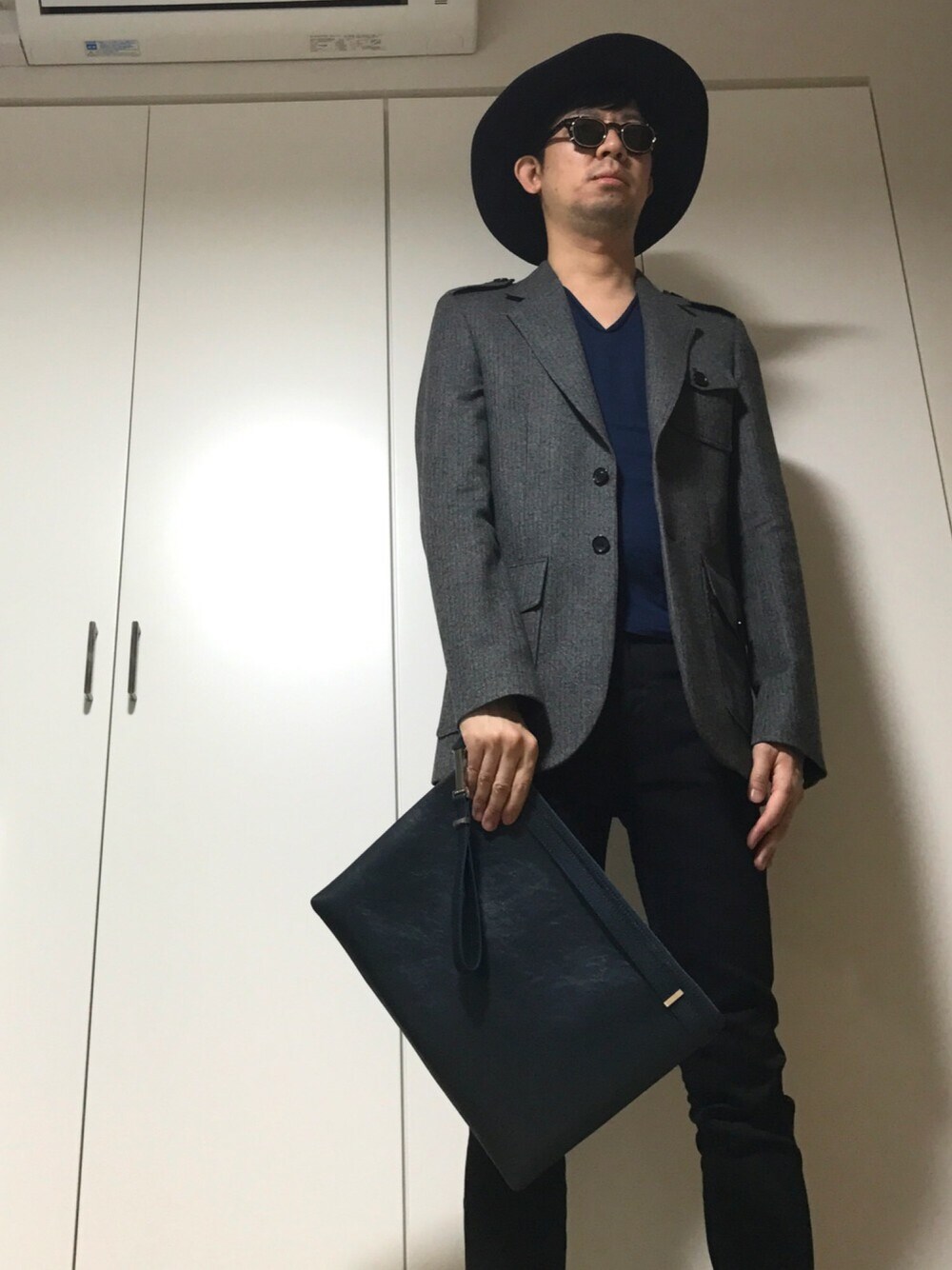 「オトナカジュアル、秋コーデ、キレイめ、モード」｜「GYDAのアイテム（ハット、ブルー系）」を使った、ささやんさん（メンズ・180cm）の秋コーディネートの1枚目の写真