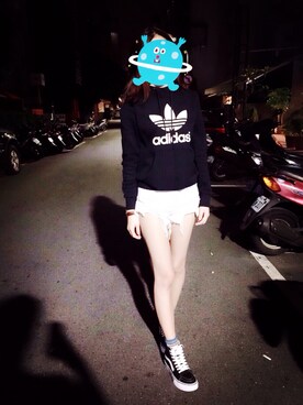 詹艾娃さんのコーディネート