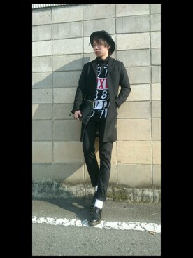 「黒タートルネック」｜「アイテム（帽子）」を使った、GENSEIさん（メンズ・173cm）の秋コーディネート