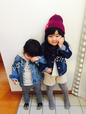 「きょうだい」｜「アイテム（デニムジャケット）」を使った、ayaさん（キッズ・110cm）の冬コーディネート