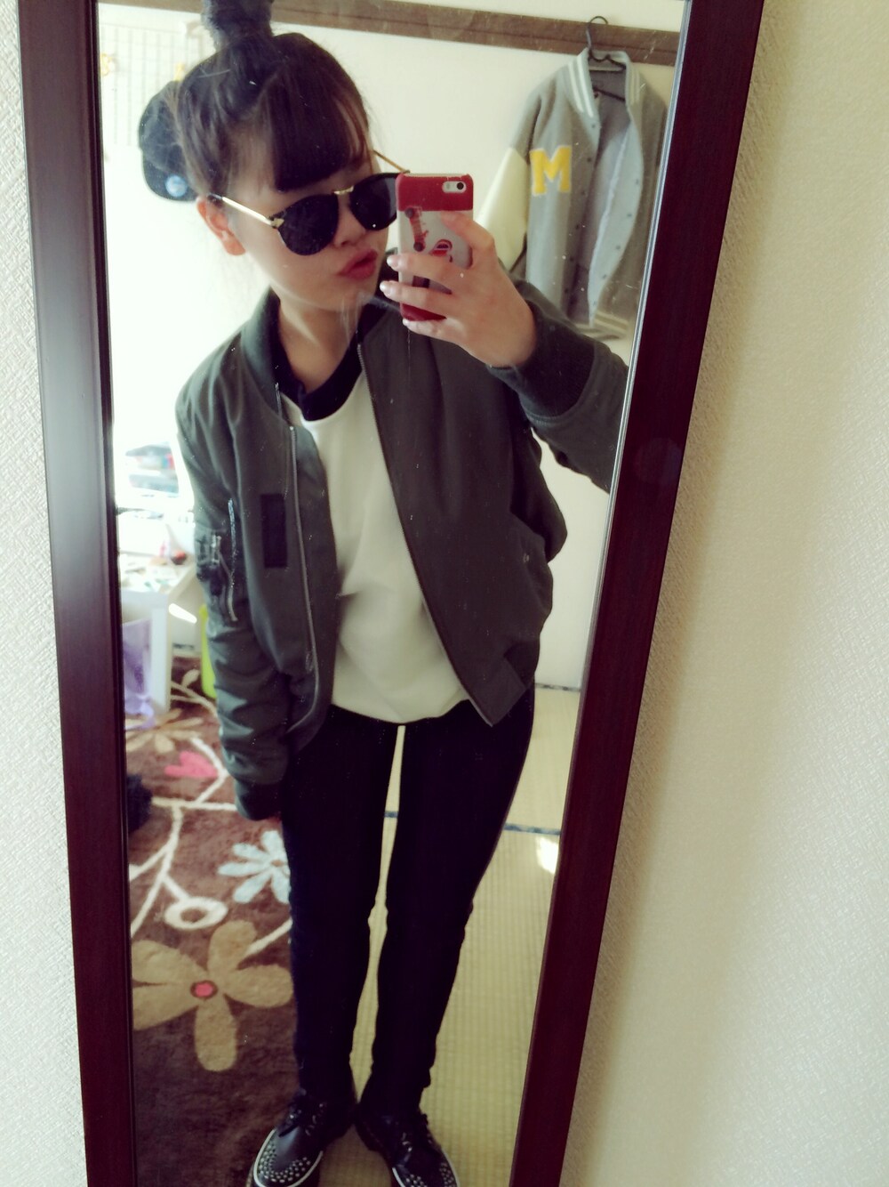 「SLY、Dr.Martens、H&M」｜「SLYのアイテム（ワンピース、ホワイト系）」を使った、▷ºフューチャーº◁さん（レディース・157cm）の冬コーディネートの1枚目の写真