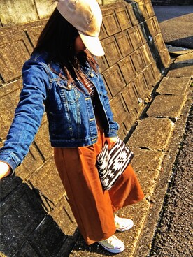 「AZUL（アズール）のアイテム（キャップ）」を使った、My worldさん（レディース・151cm）の秋コーディネート