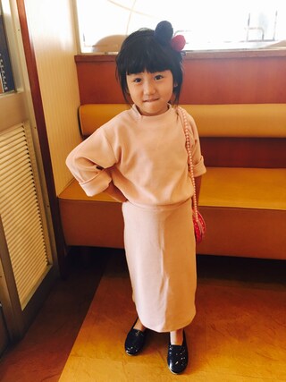 SERINA使用（韓国子供服）的時尚穿搭