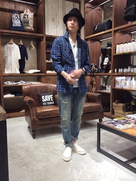 「HAMNETT（ハムネット）のアイテム（パンツ）」を使った、大粒来　健明さん（メンズ・168cm）の春コーディネート
