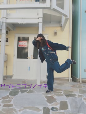 「だぼだぼ」｜「アイテム（サロペット/オーバーオール）」を使った、ｶﾜｲ-ｱｶﾈさん（レディース・173cm）の冬コーディネート