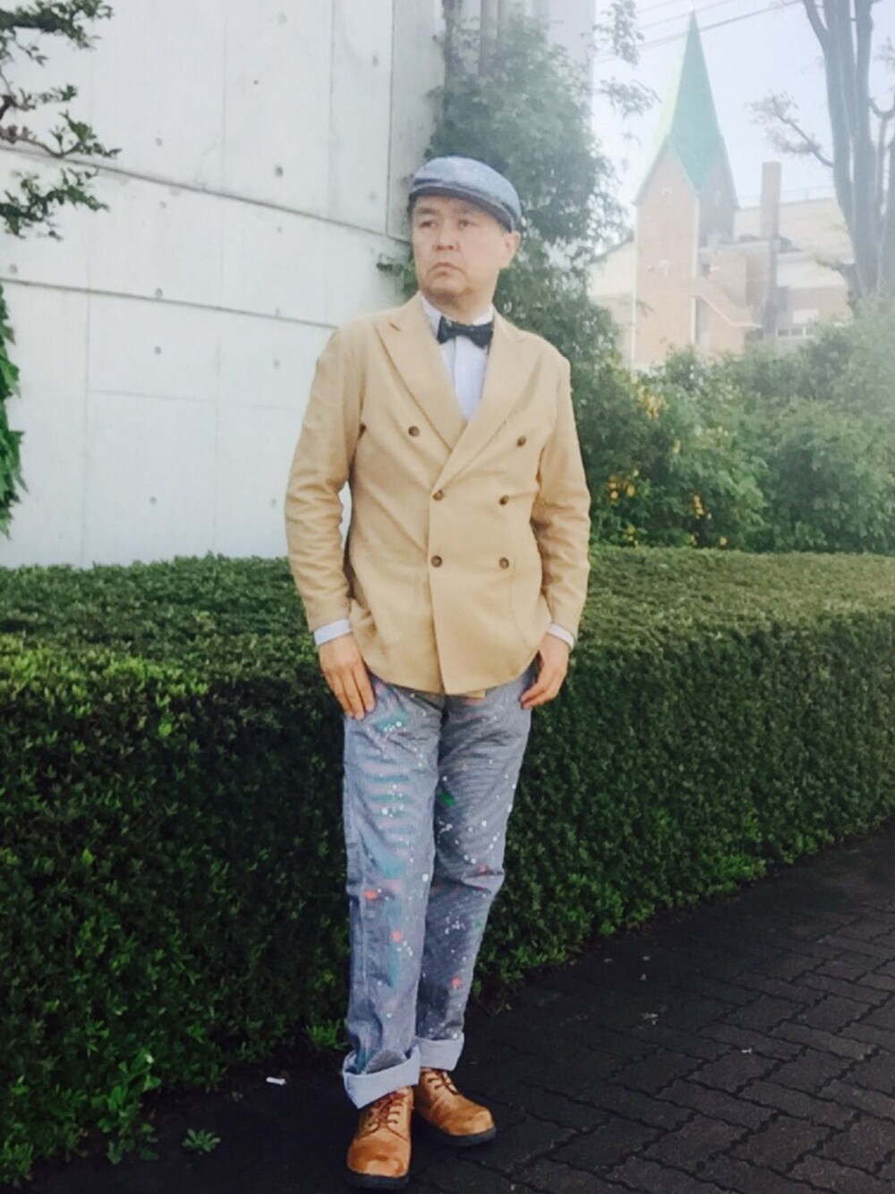 「ペインターパンツ、リメイク、トラッド、ダブルジャケット、蝶タイ」｜「ペインターパンツをわざと汚してみるのアイテム（デニムパンツ、その他）」を使った、でゑさん（メンズ・175cm）の春コーディネートの1枚目の写真