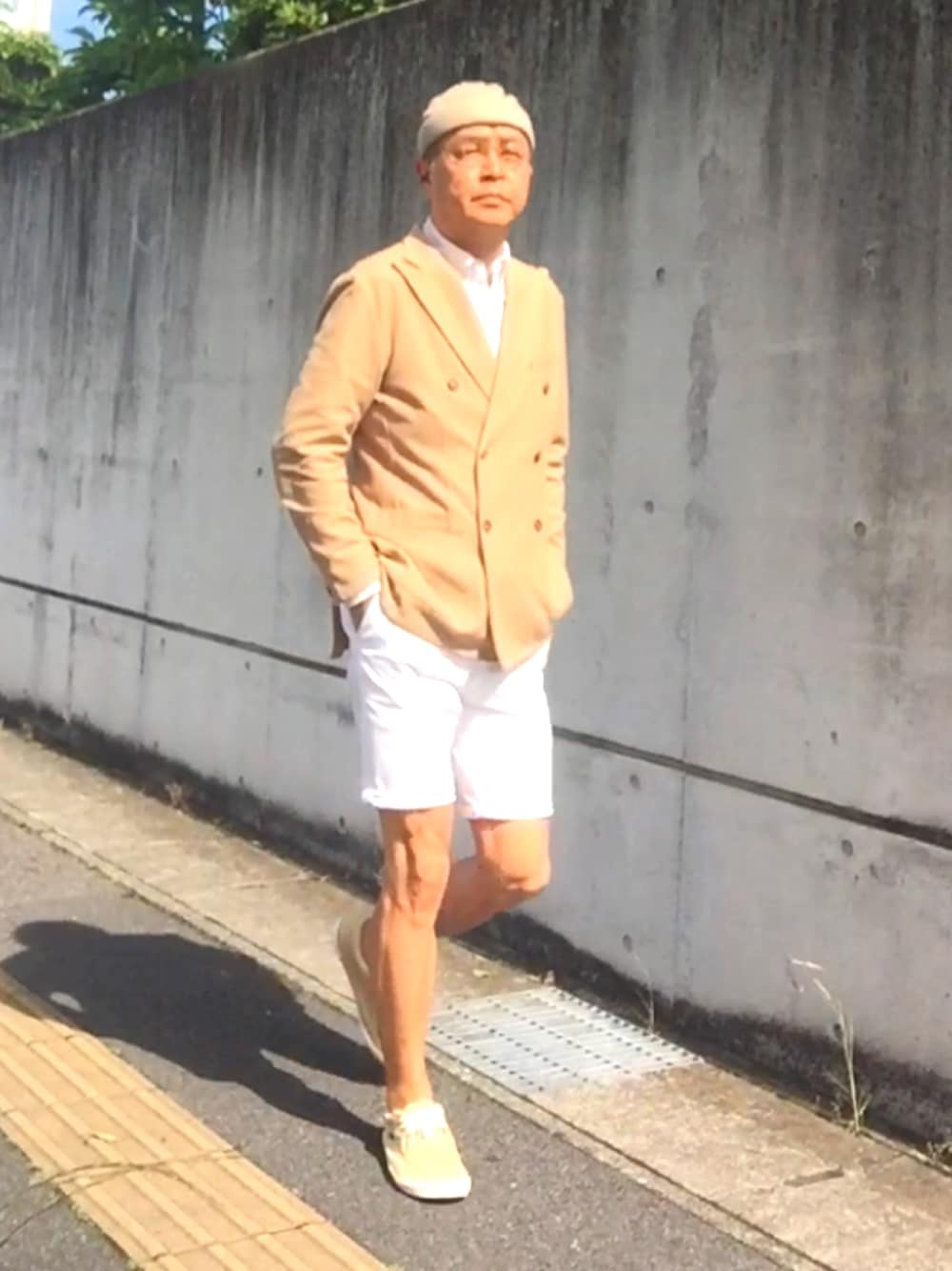 「ジャズ、トラッド、ダブルジャケット、イヤーカフ、眼鏡」｜「先生へのリスペクトの証イヤーカフのアイテム（イヤリング、シルバー系）」を使った、でゑさん（メンズ・175cm）の夏コーディネートの1枚目の写真
