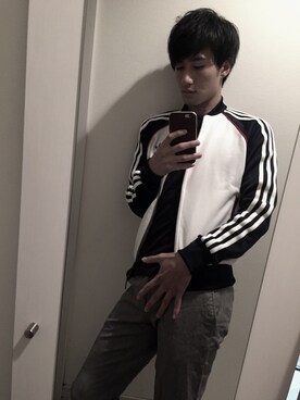 「アイテム（ジャージ）」を使った、しゅんしゅんさん（メンズ・173cm・20代）の冬コーディネート