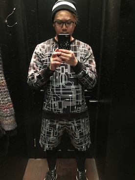 「アイテム（タイツ/ストッキング）」を使った、Sam Wongさん（メンズ・175cm）の冬コーディネート