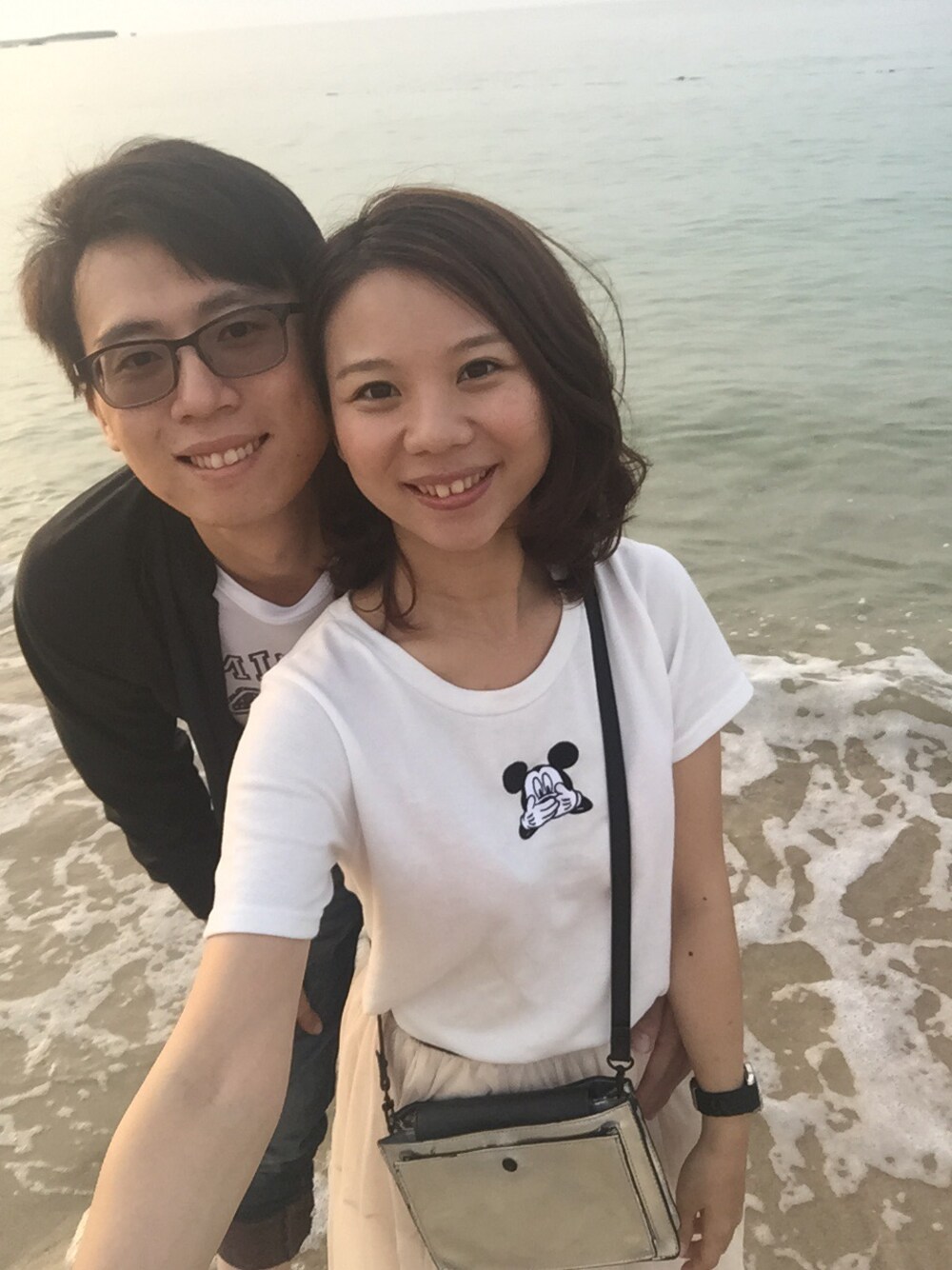 「海邊」｜「QUEEN SHOPのアイテム（Tシャツ/カットソー、ホワイト系）」を使った、Ruby roomさん（レディース・158cm）の春コーディネートの1枚目の写真