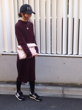 「flower（フラワー）のアイテム（クラッチバッグ）」を使った、mocoさん（レディース・155cm）の冬コーディネート