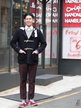 「streetsnap」｜「アイテム（ダウンジャケット/コート）」を使った、패션맥(passionMaG.co.kr)さん（メンズ・176cm）の春コーディネート