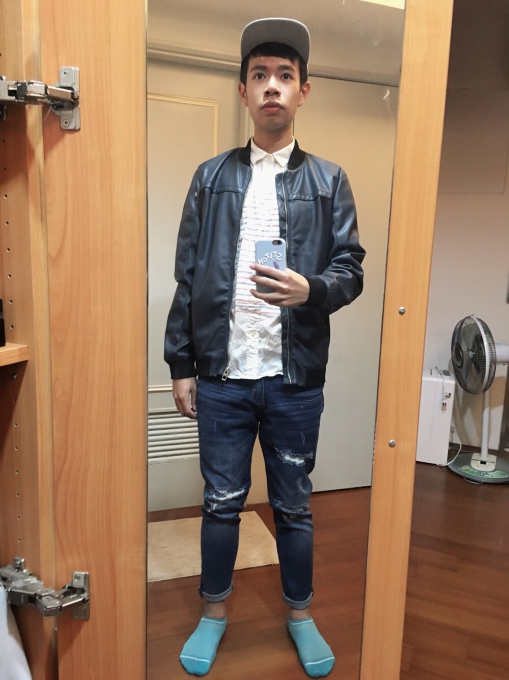 「Taiwan、Taichung」｜「H&Mのアイテム（キャップ、グレー系）」を使った、Markさん（メンズ・177cm）の秋コーディネートの1枚目の写真