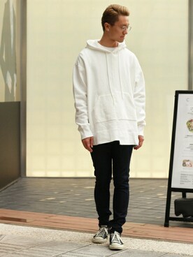 「CITYSHOP（シティーショップ）のアイテム（デニムパンツ）」を使った、JUN TOYODAさん（メンズ・178cm）の秋コーディネート
