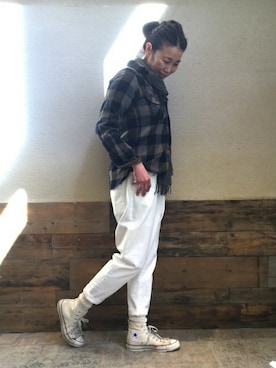 「チャックシャツ」｜journal standard luxe 表参道店スタッフさん（レディース・165cm）の冬コーディネート