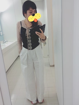 「UNIQLO（ユニクロ）のアイテム（その他パンツ、ホワイト系）」を使った、akiiraさん（レディース・160cm）の春コーディネート