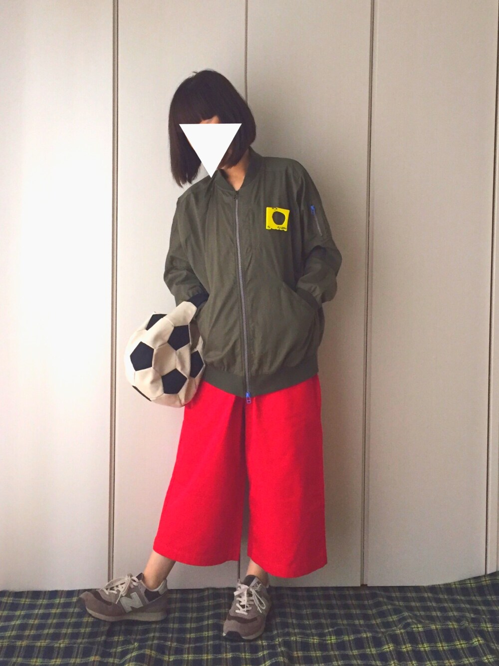 「wearhalloween2016、赤、秋のコーデ、カーキ、低身長、ママコーデ、ガウチョパンツ、ワイドパンツ、休日スタイル」｜「FRAPBOISのミリコート（ミリタリージャケット、グリーン系）」を使った、yukaさん（レディース・152cm）の秋コーディネートの1枚目の写真