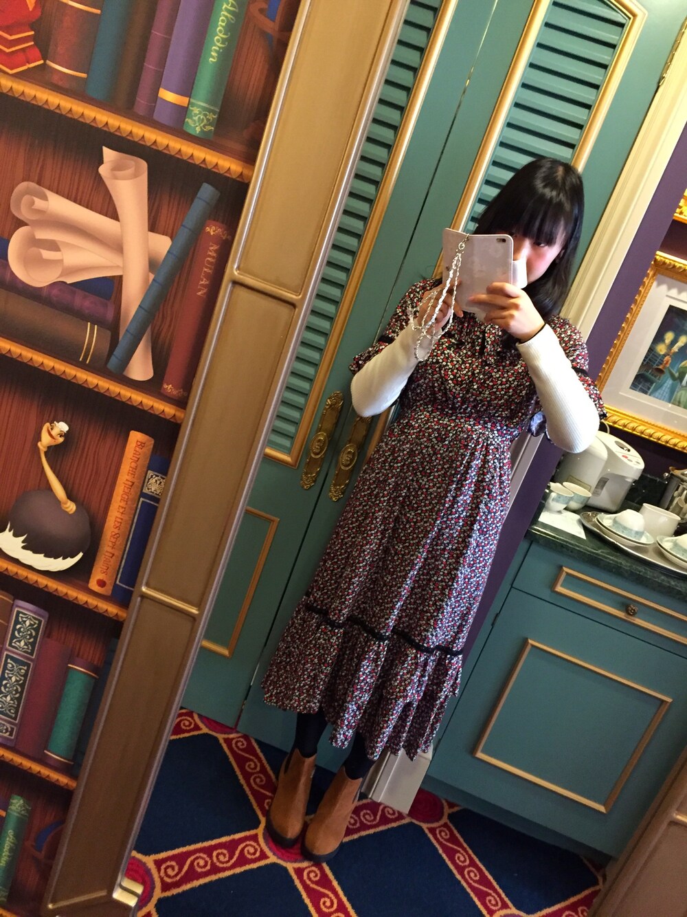 「ディズニーランド」｜「Crayme,のアイテム（ワンピース、ブラック系）」を使った、*✡あーちゃん☪*さん（レディース・163cm）の冬コーディネートの1枚目の写真