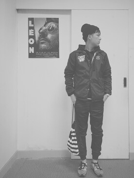 「Carhartt WIP（カーハートダブリューアイピー）のアイテム（マウンテンパーカー）」を使った、MASONUR-さん（メンズ・172cm）の秋コーディネート