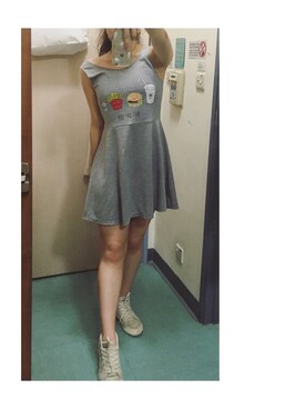 「school」｜「アイテム（ワンピース/ドレス）」を使った、Lindsay_Wさん（レディース・176cm）の春コーディネート