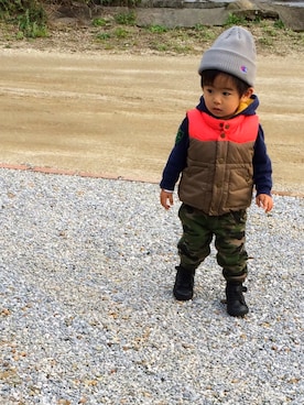 「アイテム（ダウンベスト、その他）」を使った、☺︎OCHA☺︎さん（キッズ・80cm）の冬コーディネート