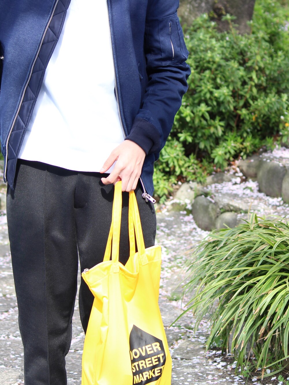 「DOVER STREET MARKET、adidas、HYKE、リトルナゴヤ」｜「Sacaiのアイテム（ブルゾン、ブルー系）」を使った、リトルナゴヤさん（キッズ・180cm）の春コーディネートの1枚目の写真