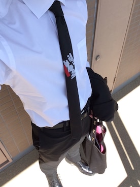 「Yves Saint Laurent（イヴサンローラン）のアイテム（トートバッグ）」を使った、りょうへいさん（メンズ・173cm）の夏コーディネート