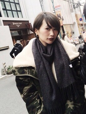 「UNIF（ユニフ）のアイテム（その他アウター）」を使った、momokaさん（レディース・162cm）の冬コーディネート