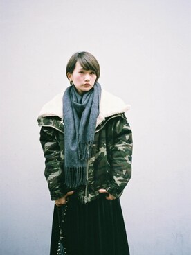 「UNIF（ユニフ）のアイテム（その他アウター）」を使った、momokaさん（レディース・162cm）の冬コーディネート