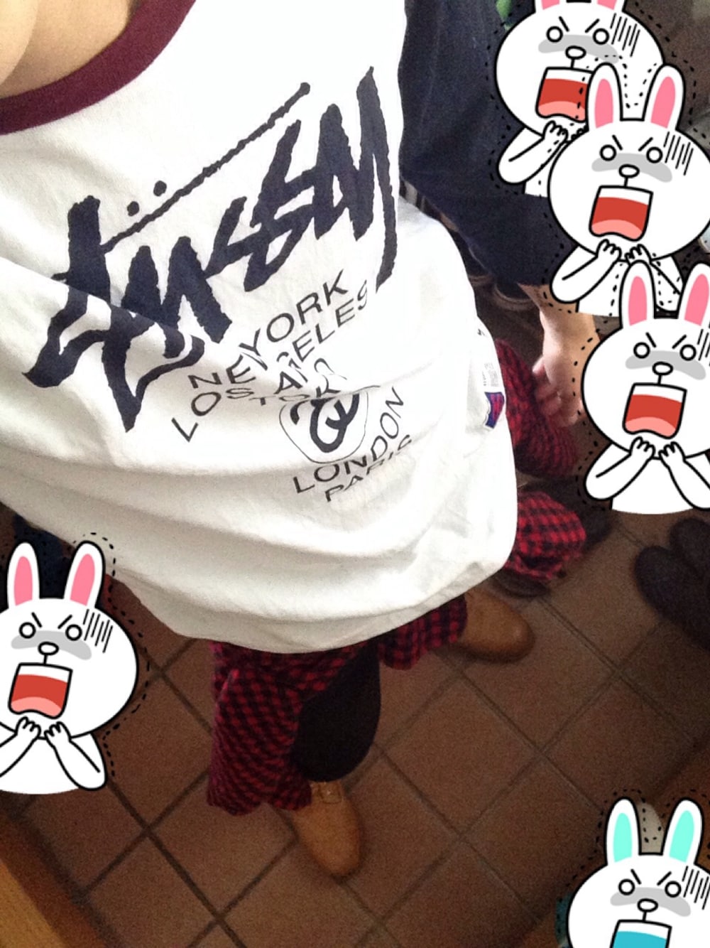 「street、Timberland、bitter、ビタ男、stussy、RAGEBLUE、春、やりたい、ラグラン、こしまきスタイル」｜「STUSSYのアイテム（Tシャツ/カットソー、ホワイト系）」を使った、shoutaさん（メンズ・177cm）の春コーディネートの1枚目の写真