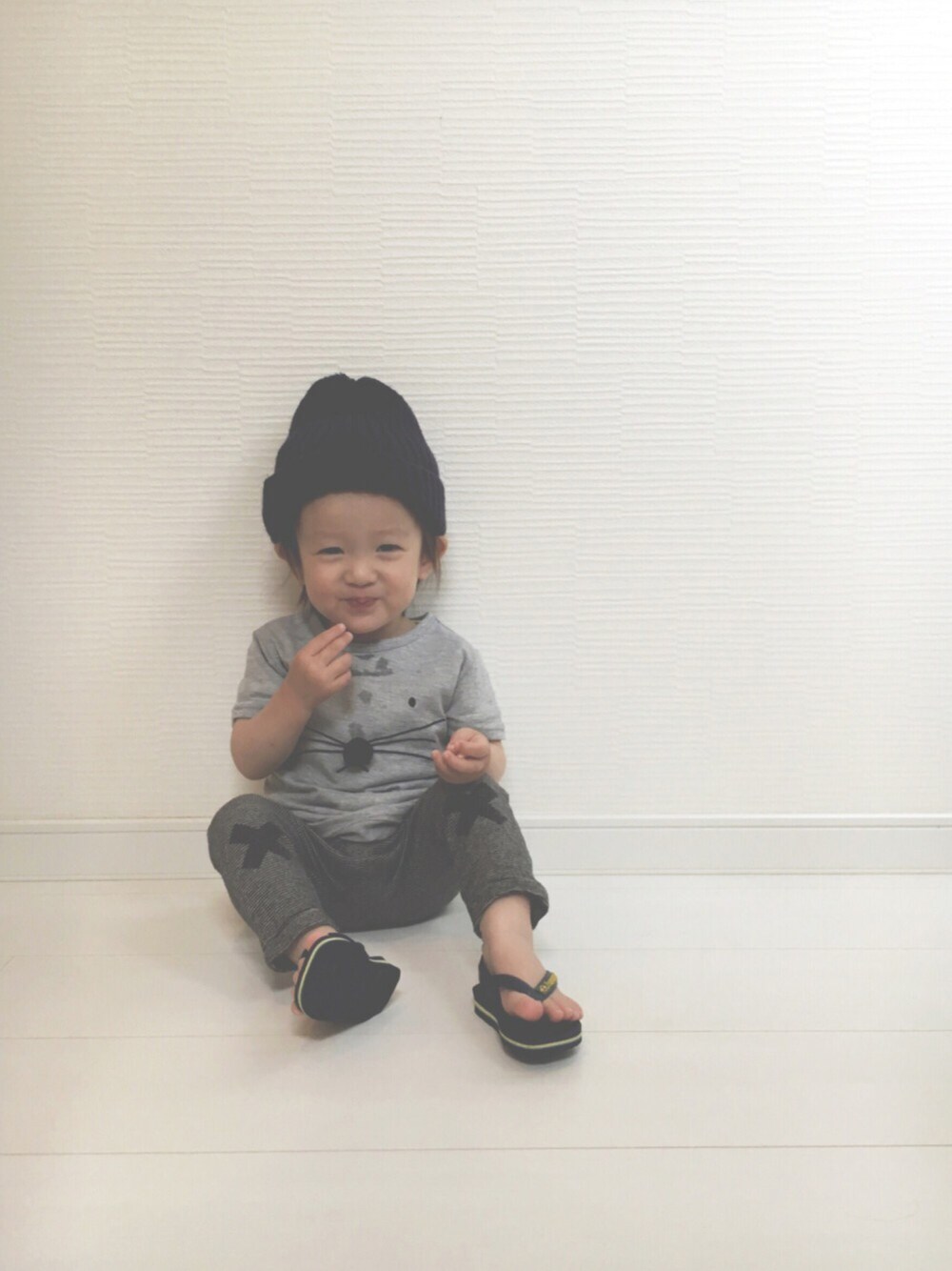 「ニット帽、動物モチーフ、ビーチサンダル、kids、baby、1歳、おとこのこ」｜「西松屋のアイテム（ニットキャップ/ビーニー、ブルー系）」を使った、khk-chanさん（キッズ・70cm）の夏コーディネートの1枚目の写真